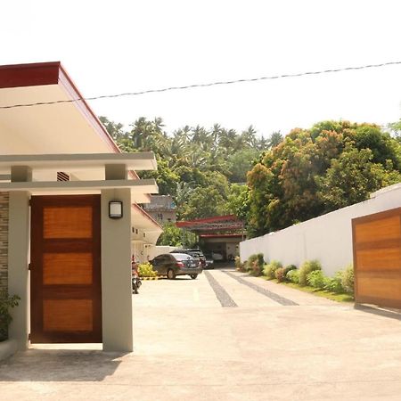 Alinchlo Hotel เลกัซปี ภายนอก รูปภาพ